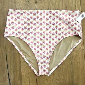 NWT. Old navy swimsuit bottoms. Adorable pattern! Size XL